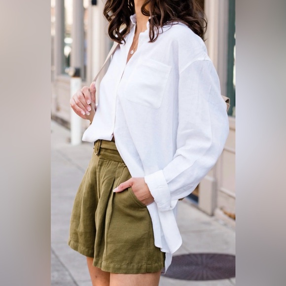 Able Wanda Pleated Short - Picture 2 of 6